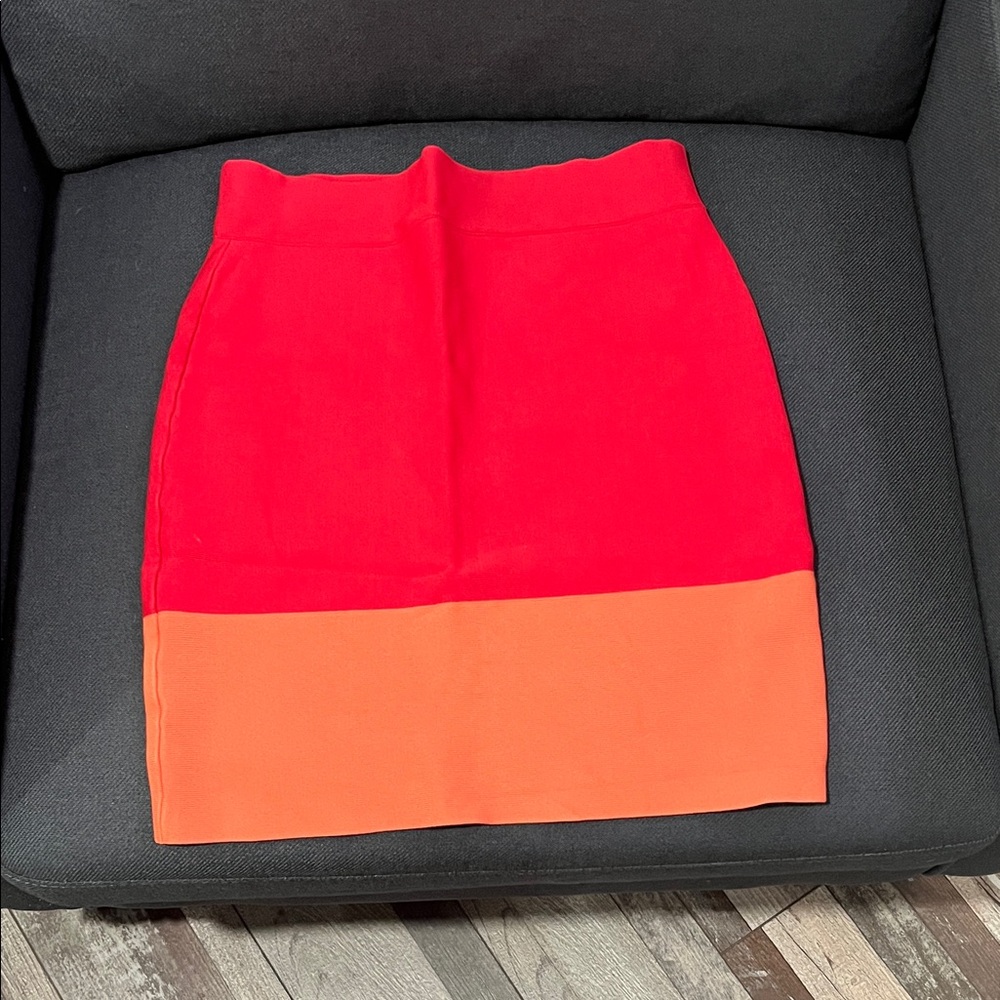BCBGMaxAzria Red and Orange Pencil Skirt